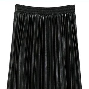 Sunfura winter faux leather skirt